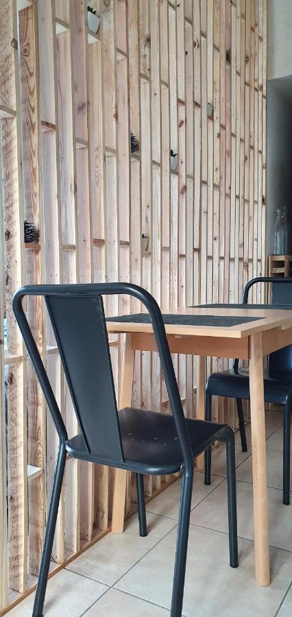 فيلا سا سيرْ سور ميرفي Studio Cosy Avec Grande Terrasse Au Calme المظهر الخارجي الصورة