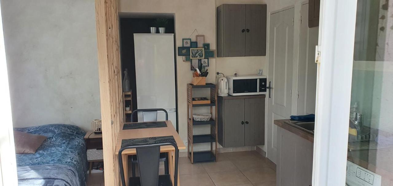 فيلا سا سيرْ سور ميرفي Studio Cosy Avec Grande Terrasse Au Calme المظهر الخارجي الصورة